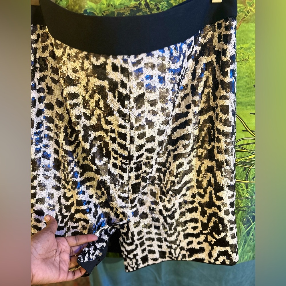 The Limited: Black & White Animal Print Sequin Lined Pencil Skirt - Picture 8 of 9